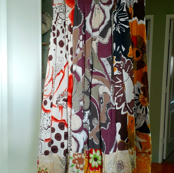 Dress - Picture 1 of 3